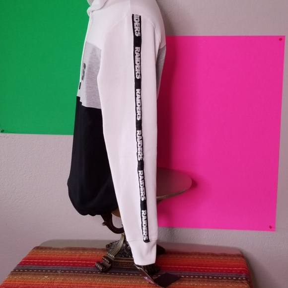 [NFL Team Apparel hoodie - Picture 2 of 3